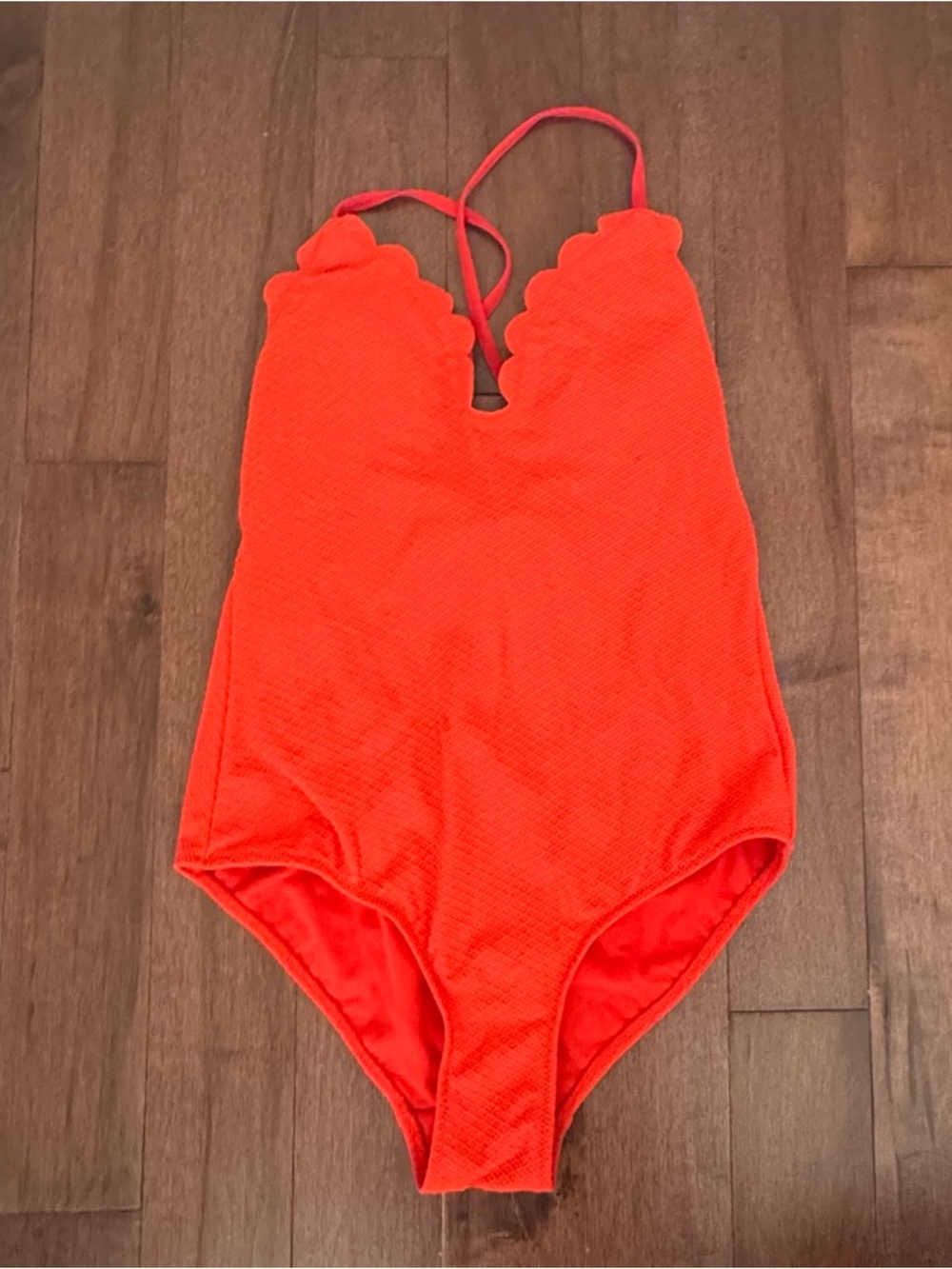 Scalloped V-Neck One-Piece Swimsuit in Bright Red/Coral